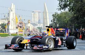 Thailand holds F1 event to celebrate king's birthday