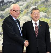 U.S. nuclear envoy Bosworth in Seoul