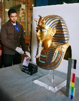 King Tutankhamun's golden mask gets measurement