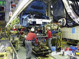 Nissan Leaf electric vehicle production