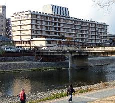 Celeb-drawing Kyoto hotel closes