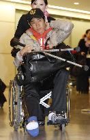 Injured Kagawa returns to Japan