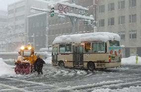 Heavy snowfall in Hokuriku