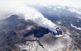 Volcanic eruptions continue in southwestern Japan