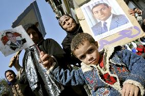 Mubarak supporters in Cairo