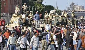 Mubarak supporters in Cairo