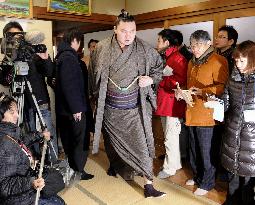 Hakuho hurting over bout-rigging scandal