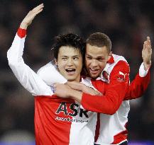 Miyaichi gets 1st goal with Feyenoord