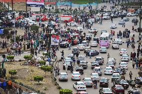 Traffic around Tahrir Square