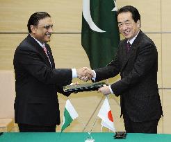 Kan meets with Pakistan Pres. Zardari