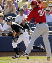 Mariners' Ichiro in spring training