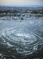 Tsunami swirls in Oarai