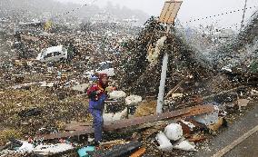 Quake aftermath on Oshima island