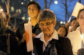 New Yorkers express solidarity with Japan