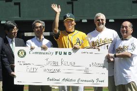 A's collect $50,000 for quake relief