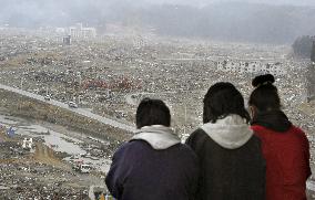 Japan mourns on 1 month anniv.