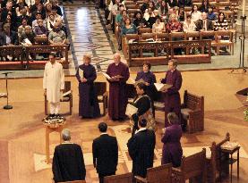Interfaith service for Japan at Washington cathedral