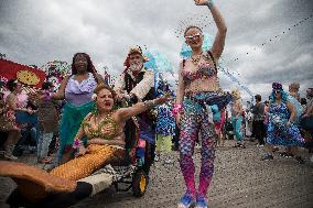 U.S.-NEW YORK-MERMAID PARADE