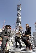Tourists around Tokyo Sky Tree
