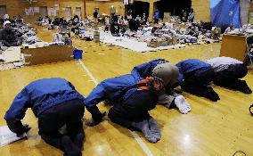 TEPCO employees apologize to Fukushima evacuees