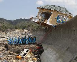 Recovery efforts in tsunami-hit Otsuchi