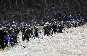 Intensive search for tsunami victims in Ishinomaki