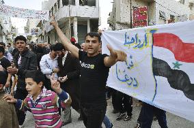 Jordanians protest against Syria's crackdown