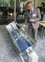 Low-cost, high-output solar power unit