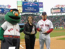 Red Sox donates drinking water for disaster victims in Japan
