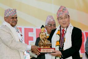 Ex-Hiroshima mayor receives peace award in Nepal