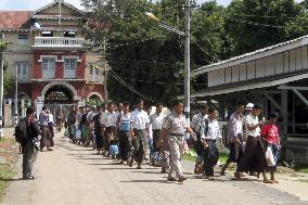 Myanmar begins to release prisoners on amnesty