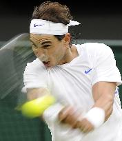 Nadal advances to 3rd round at Wimbledon