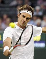Federer advances to 3rd round at Wimbledon