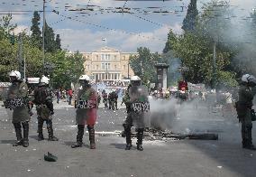 Greek strike over austerity plan