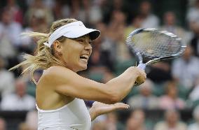 Sharapova advances to Wimbledon semifinals