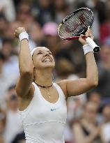 Lisicki advances to Wimbledon semifinals