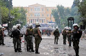 Greece OKs austerity plan