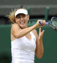 Sharapova advances to Wimbledon final