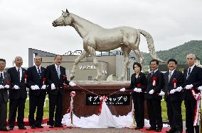 Statue of Oguri Cap unveiled in Hokkaido