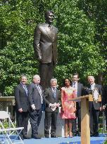 Statue of ex-U.S. President Reagan in London