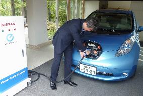 Nissan develops system to supply power to homes via EVs