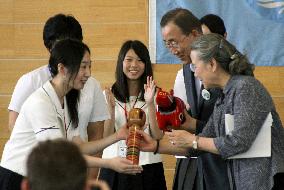 U.N. chief Ban visits Fukushima