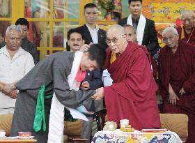 New Tibetan leader sworn in