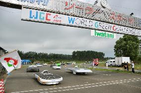 Solar car race in Akita