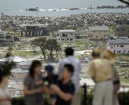 Japan marks 5 months since quake, tsunami