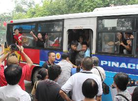 Vietnam police remove anti-China protesters