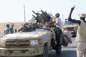Battles continue in Libya