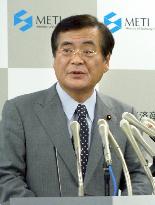 Hachiro sorry for calling Fukushima plant area 'ghost town'