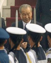 N. Korea premier visits China