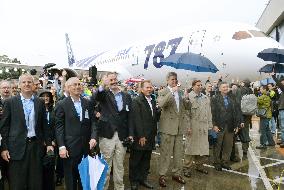 Ceremony to mark 1st Boeing 787 delivery